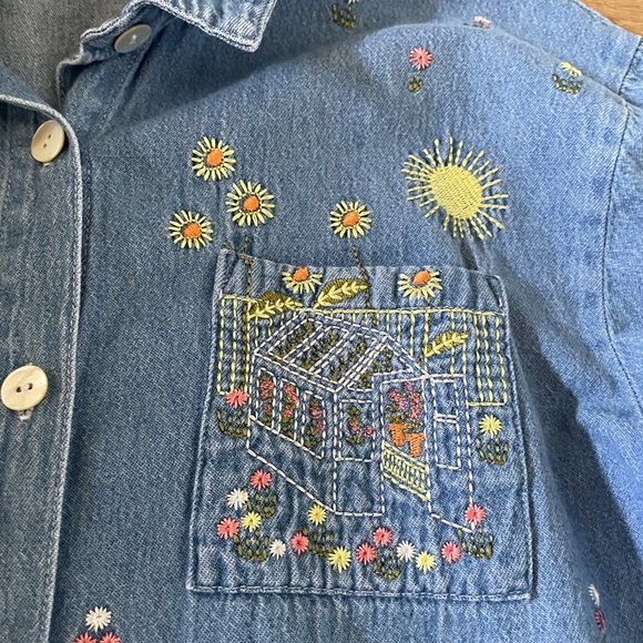 Teddi Vintage Denim Floral Embroidered Denim Button Down Shirt Women's Medium - Picture 3 of 9